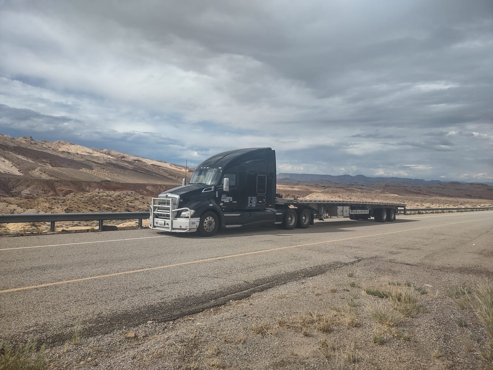Bufalus Transport truck for carrier services